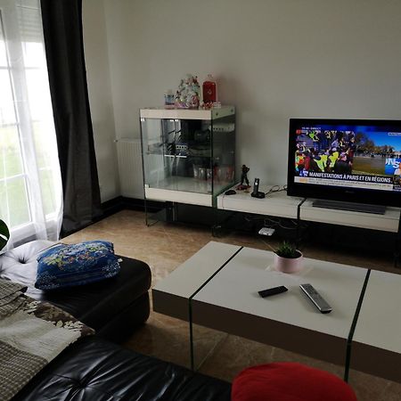 Bienvenus Chez Eric A Montevrain Apartman Kültér fotó